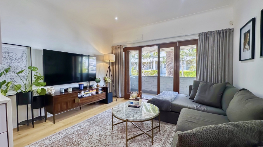 To Let 2 Bedroom Property for Rent in Sea Point Western Cape